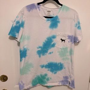 Victoria’s Secret PINK tee